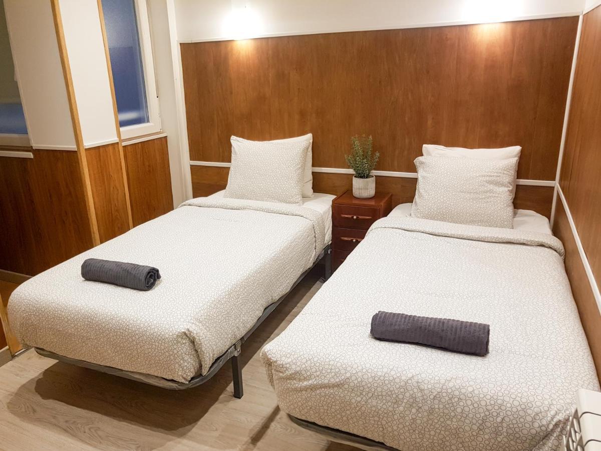 Waves Guesthouse San Sebastian Bagian luar foto