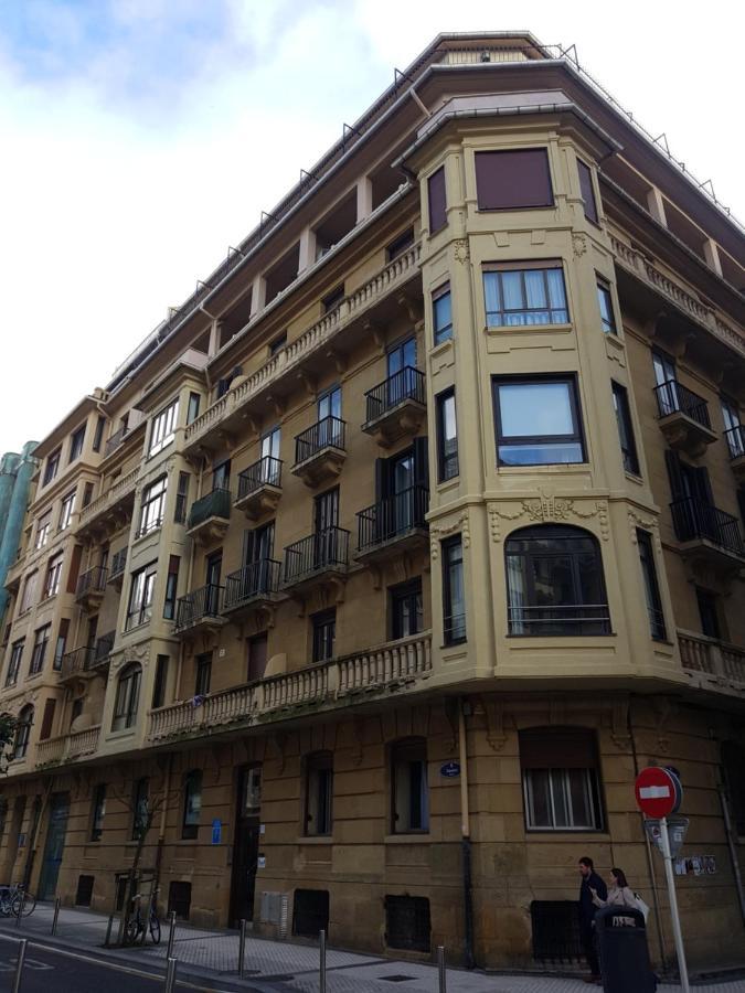 Waves Guesthouse San Sebastian Bagian luar foto